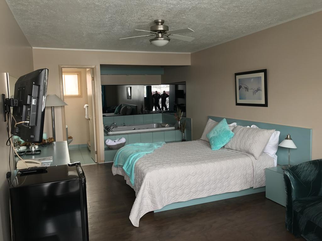 Motel Belle Riviere Saint-Jean-sur-Richelieu Eksteriør billede