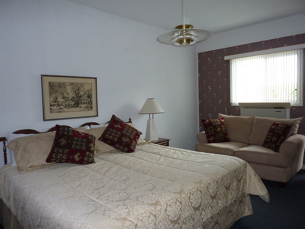 Motel Belle Riviere Saint-Jean-sur-Richelieu Eksteriør billede