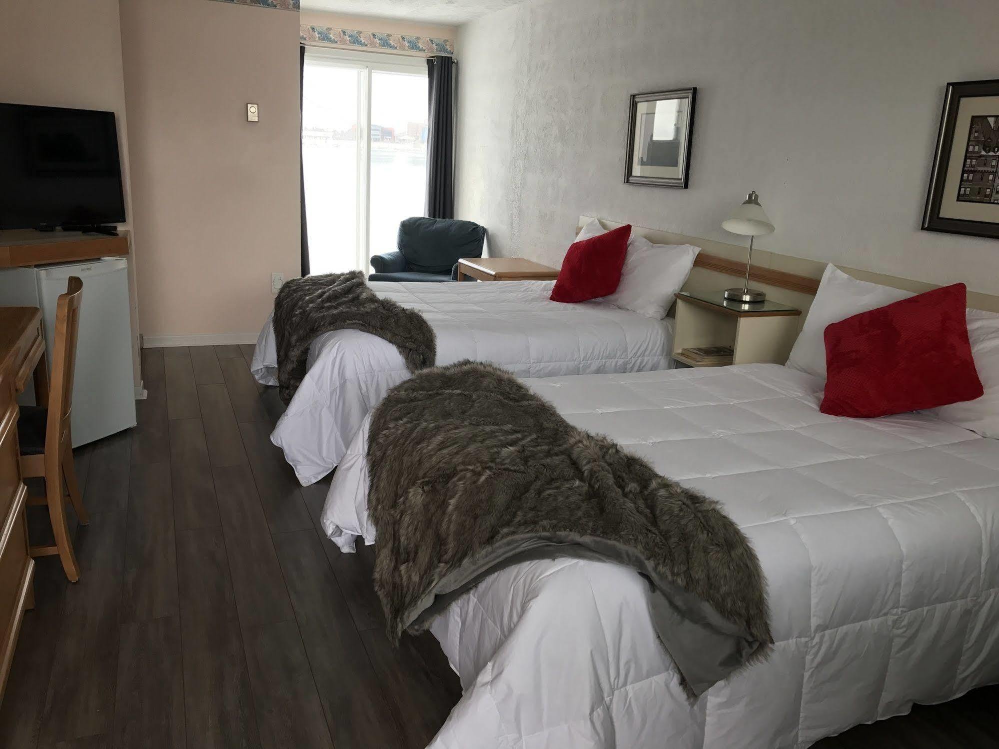 Motel Belle Riviere Saint-Jean-sur-Richelieu Eksteriør billede