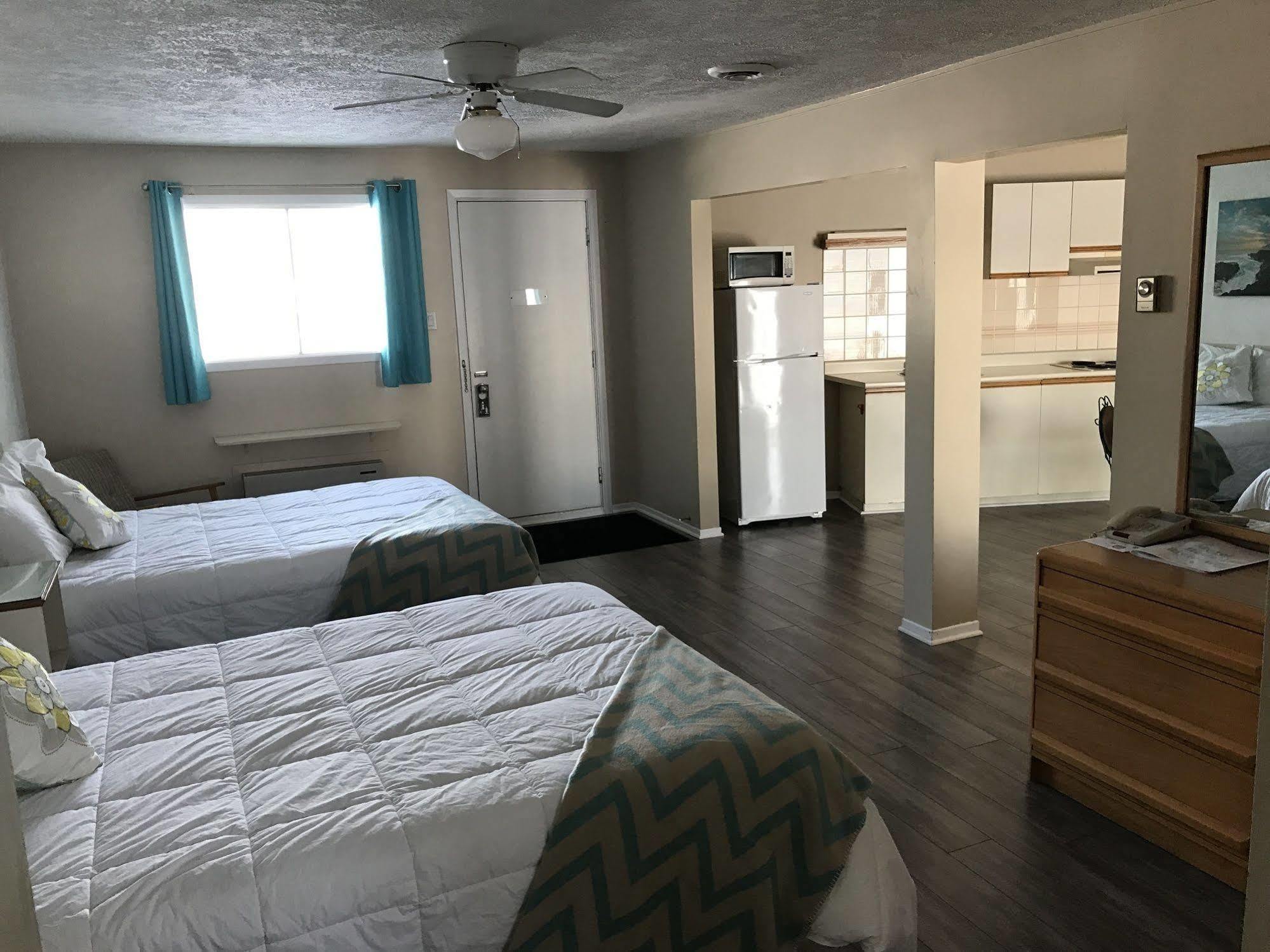 Motel Belle Riviere Saint-Jean-sur-Richelieu Eksteriør billede