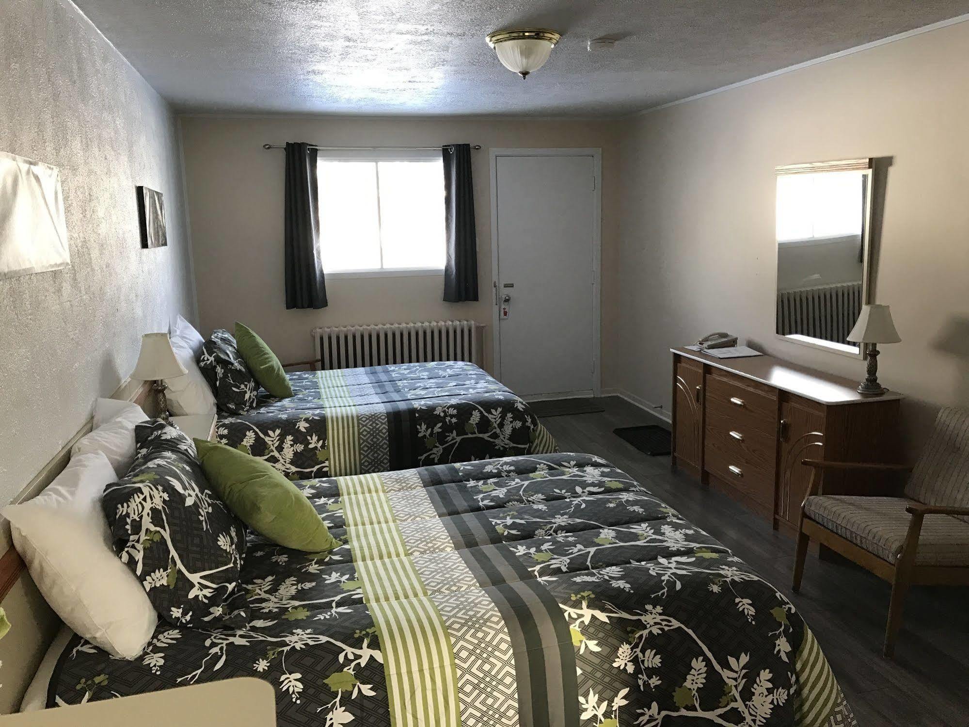 Motel Belle Riviere Saint-Jean-sur-Richelieu Eksteriør billede
