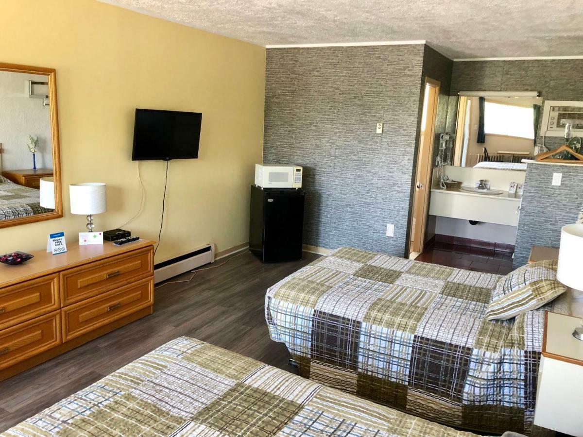 Motel Belle Riviere Saint-Jean-sur-Richelieu Eksteriør billede