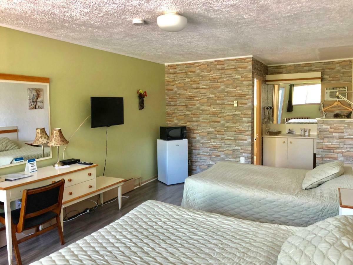 Motel Belle Riviere Saint-Jean-sur-Richelieu Eksteriør billede
